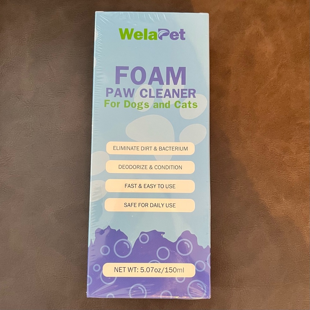 WelaPet Foam Paw Cleaner for Dogs and Cats Brand New